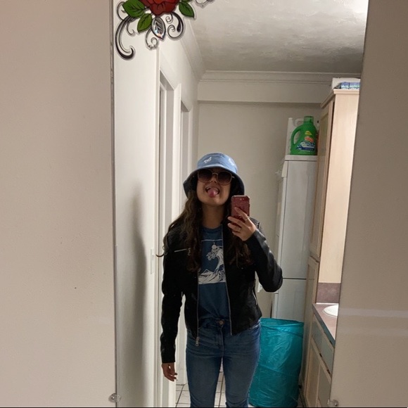 Bucket hat - Picture 2 of 2